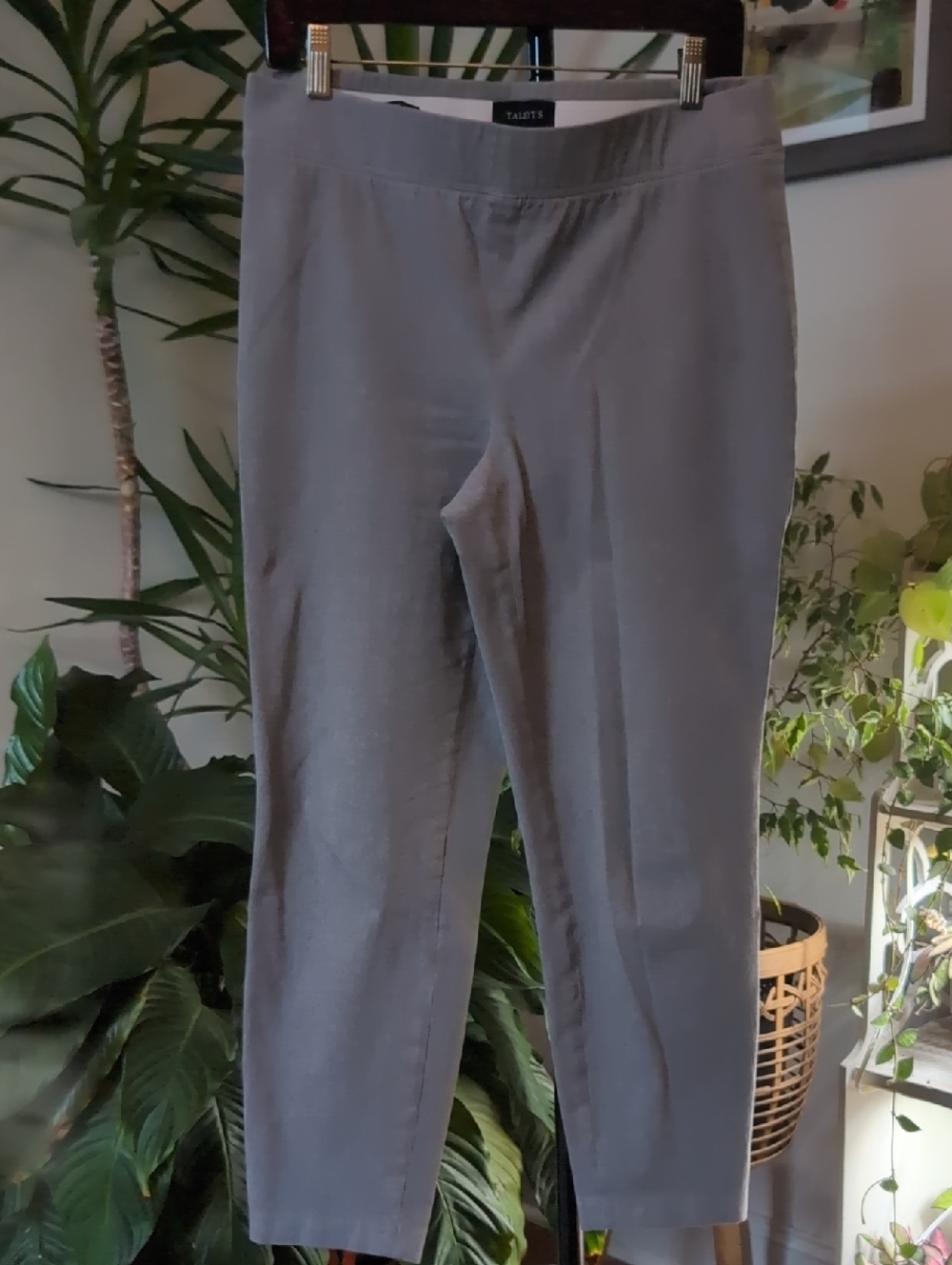Talbots "The Perfect Crop" Light Gray Stretch Slim Ankle Pants - Curvy Fit